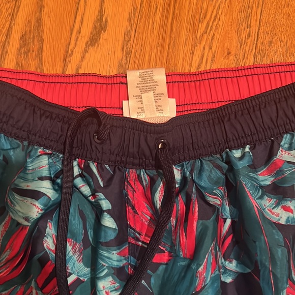 Calvin Klein swim trunks - Picture 3 of 11